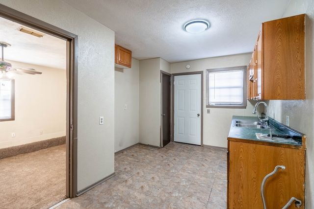 1117 E Estes Ave, Midland, TX 79701