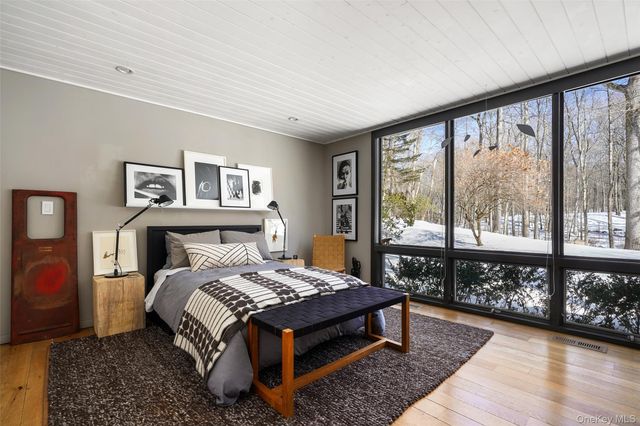 54 Hack Green Road, Pound Ridge, NY 10576