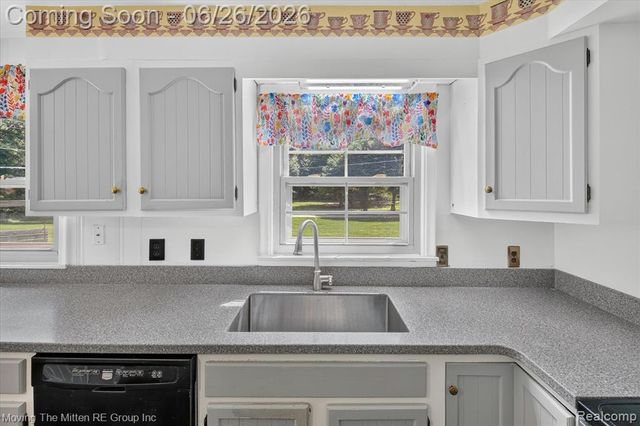 46800 W 11 Mile Road, Novi, MI 48374