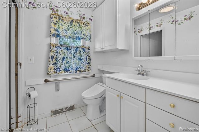 46800 W 11 Mile Road, Novi, MI 48374