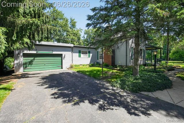 46800 W 11 Mile Road, Novi, MI 48374
