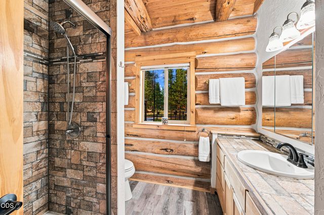 16087 Lava Drive, La Pine, OR 97739