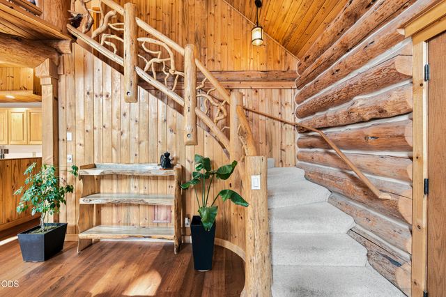 16087 Lava Drive, La Pine, OR 97739