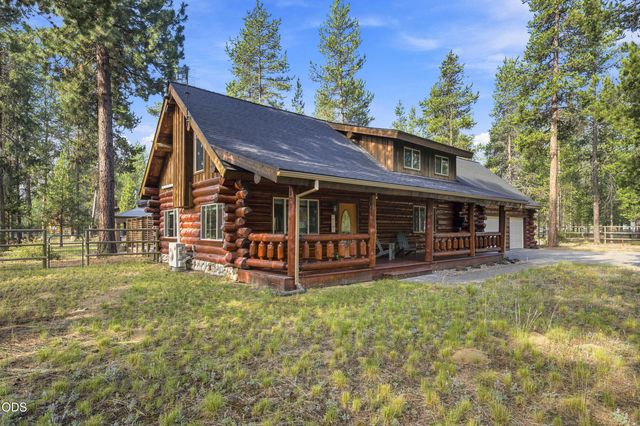 16087 Lava Drive, La Pine, OR 97739
