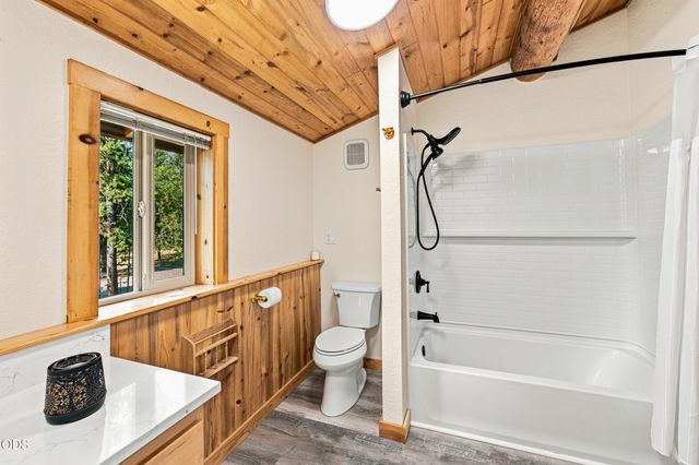 16087 Lava Drive, La Pine, OR 97739