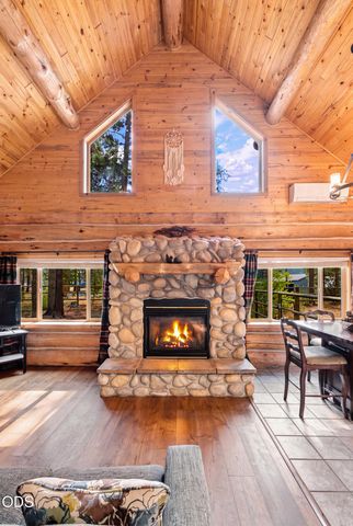 16087 Lava Drive, La Pine, OR 97739