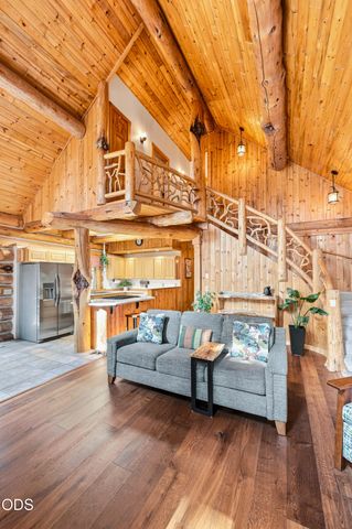 16087 Lava Drive, La Pine, OR 97739