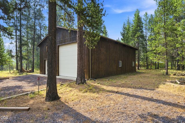 16087 Lava Drive, La Pine, OR 97739