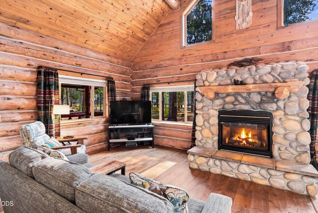 16087 Lava Drive, La Pine, OR 97739
