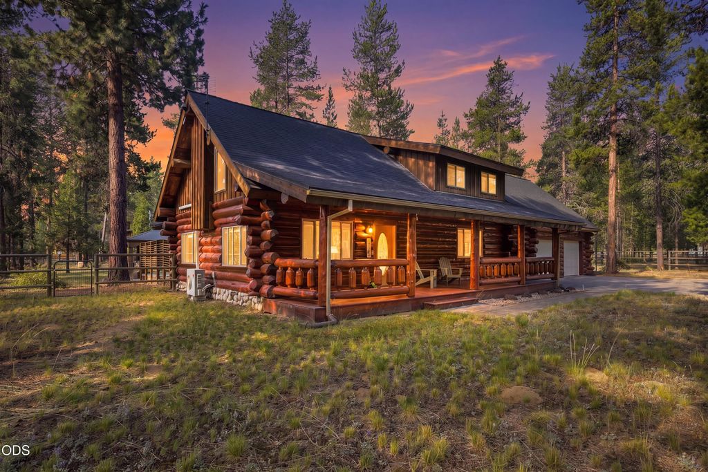 16087 Lava Drive, La Pine, OR 97739