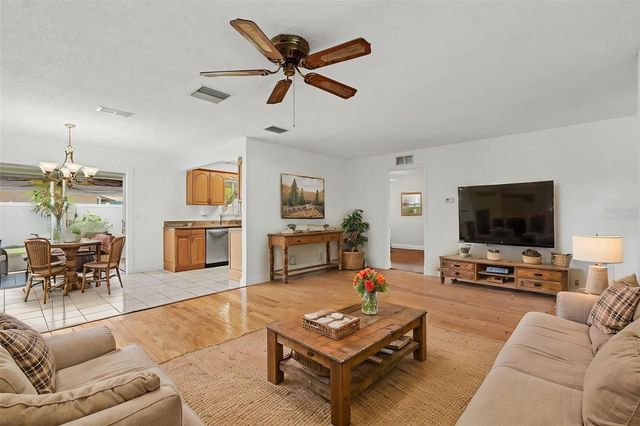 12431 DEL VERDE DRIVE, Largo, FL 33773