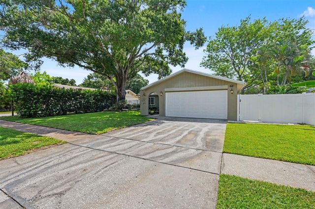 12431 DEL VERDE DRIVE, Largo, FL 33773