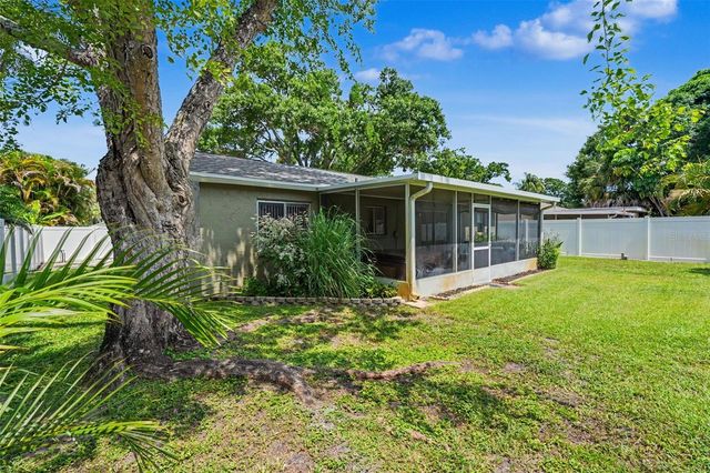 12431 DEL VERDE DRIVE, Largo, FL 33773