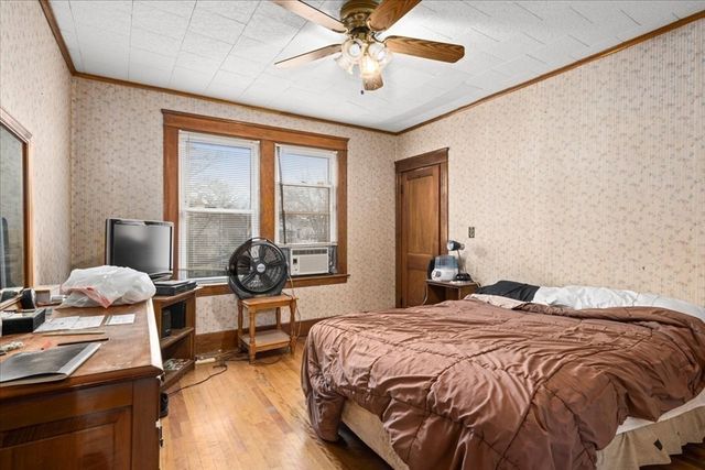 34 Dartmouth St, Worcester, MA 01604