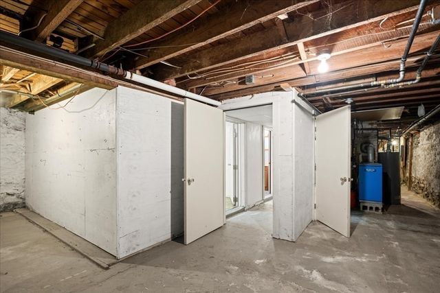 34 Dartmouth St, Worcester, MA 01604