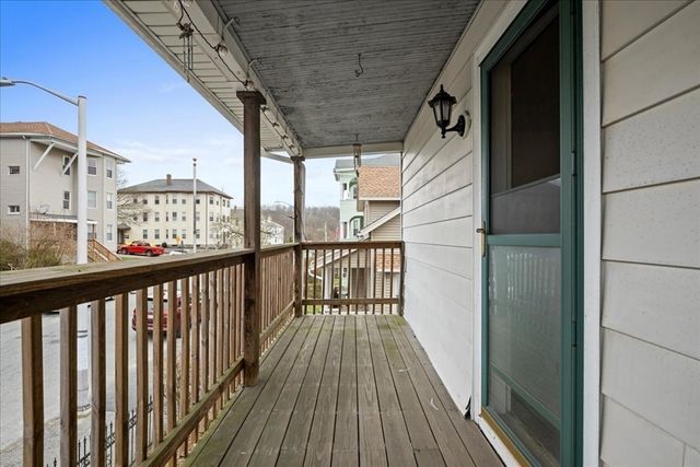 34 Dartmouth St, Worcester, MA 01604
