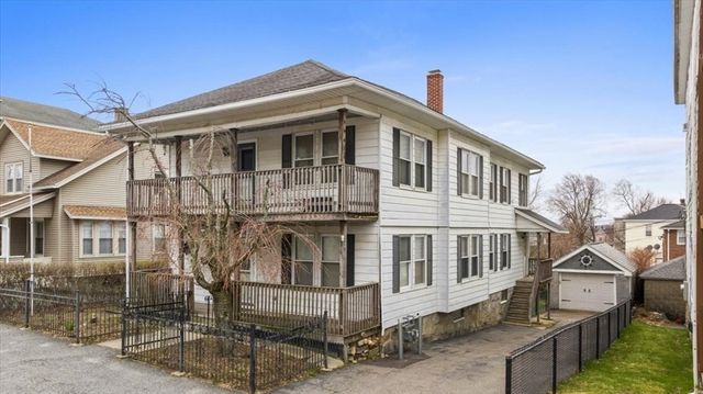 34 Dartmouth St, Worcester, MA 01604