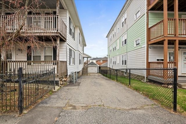 34 Dartmouth St, Worcester, MA 01604