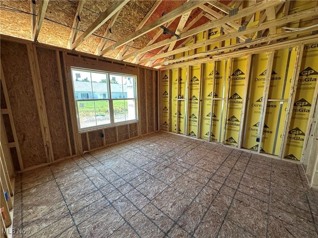 430 Honeycrisp Drive NE, Louisville, OH 44641