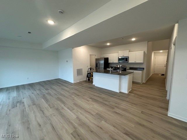 430 Honeycrisp Drive NE, Louisville, OH 44641