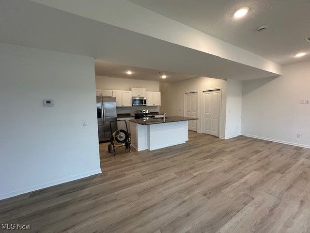 430 Honeycrisp Drive NE, Louisville, OH 44641