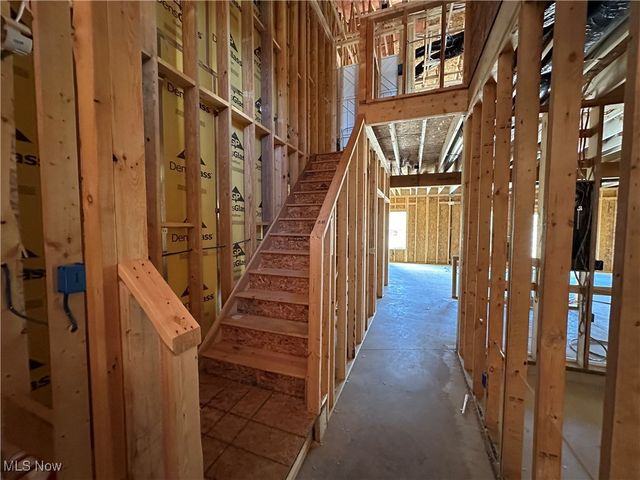 430 Honeycrisp Drive NE, Louisville, OH 44641