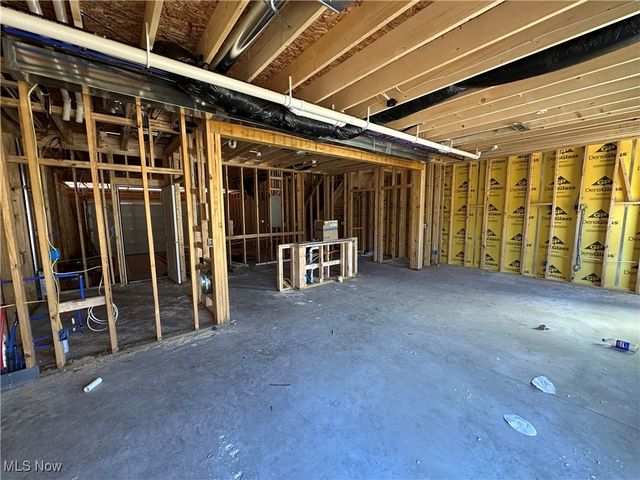 430 Honeycrisp Drive NE, Louisville, OH 44641