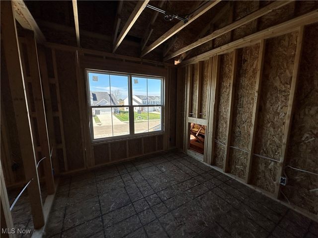 430 Honeycrisp Drive NE, Louisville, OH 44641