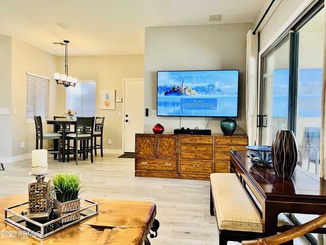 492 E RAINBOW Drive, Chandler, AZ 85249