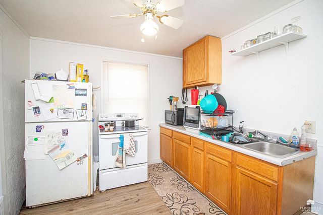 10 Lincoln Circle, Junction City, KS 66441