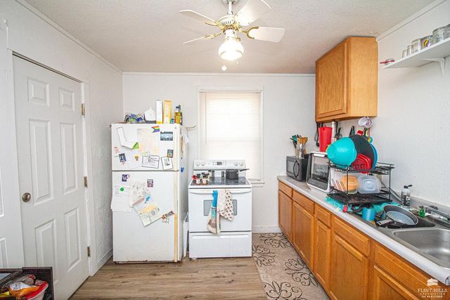 10 Lincoln Circle, Junction City, KS 66441