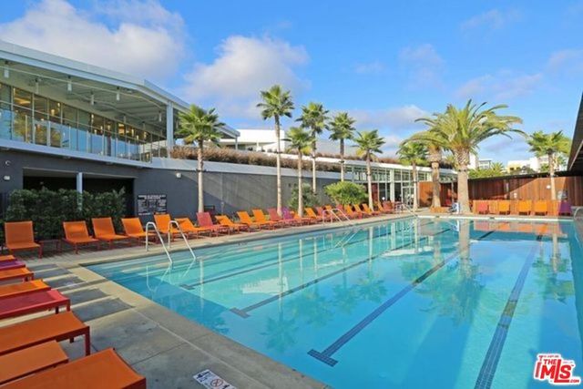 6581 Seabluff Drive 11, Los Angeles, CA 90094