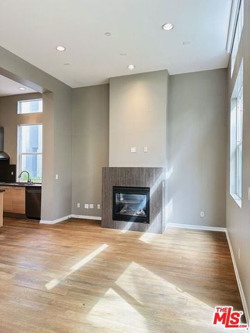 6581 Seabluff Drive 11, Los Angeles, CA 90094