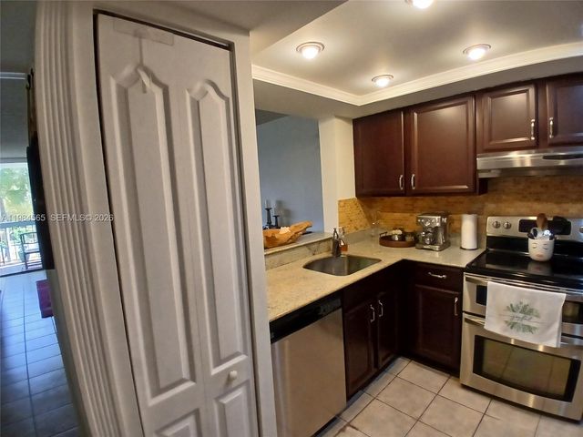 12209 SW 14th Ln 1305, Miami, FL 33184