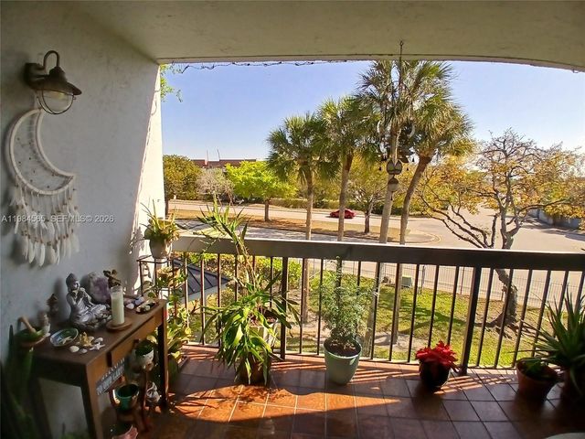 12209 SW 14th Ln 1305, Miami, FL 33184