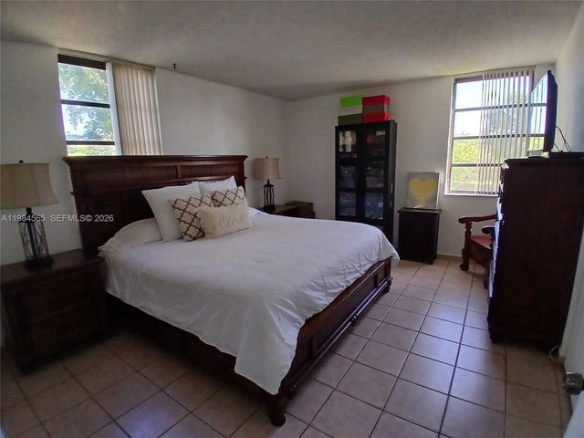 12209 SW 14th Ln 1305, Miami, FL 33184