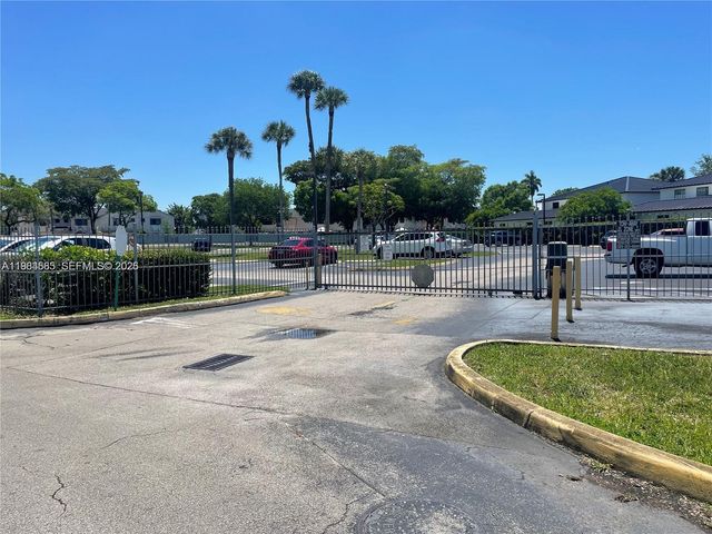 12209 SW 14th Ln 1305, Miami, FL 33184