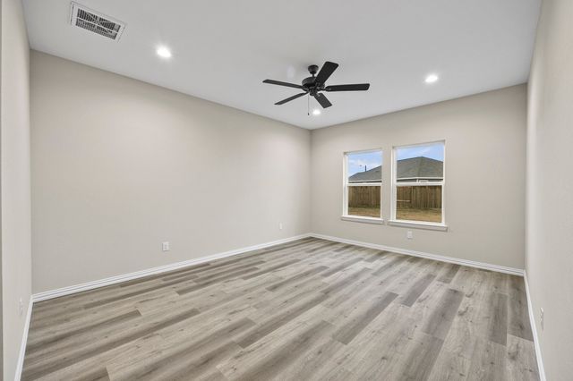 4702 Delano Street, Greenville, TX 75401