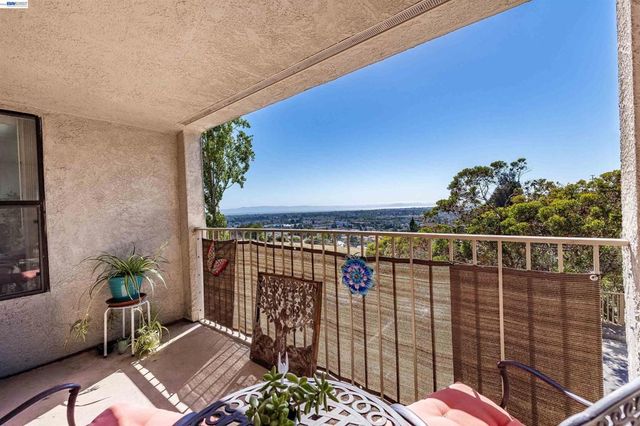 2505 Miramar Ave 114, Castro Valley, CA 94546