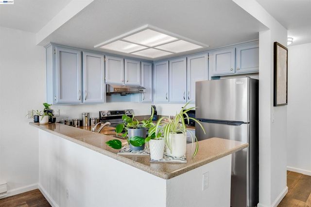 2505 Miramar Ave 114, Castro Valley, CA 94546
