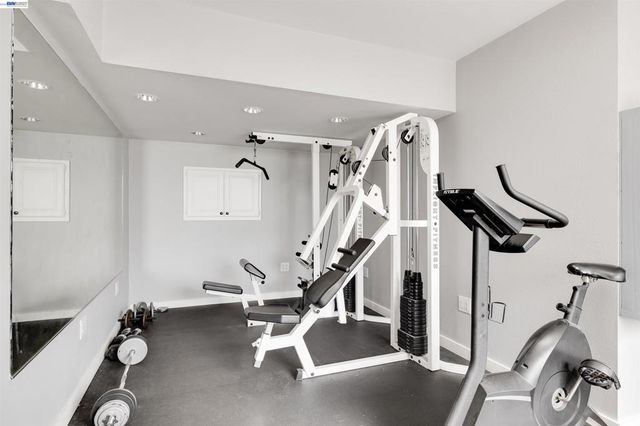 2505 Miramar Ave 114, Castro Valley, CA 94546