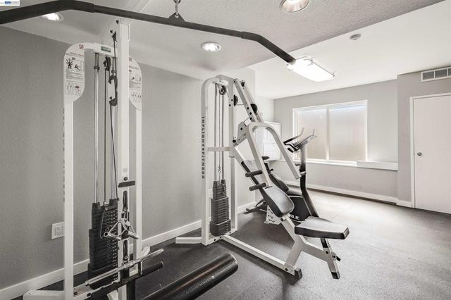 2505 Miramar Ave 114, Castro Valley, CA 94546