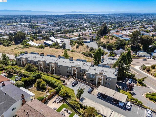 2505 Miramar Ave 114, Castro Valley, CA 94546