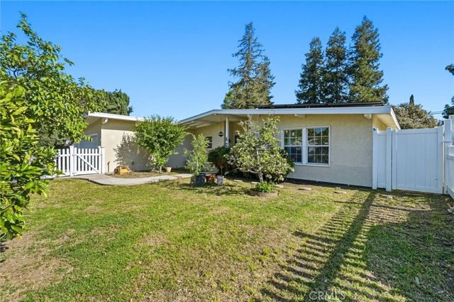 17066 Jersey St., Granada Hills, CA 91344