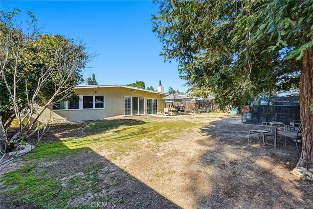 17066 Jersey St., Granada Hills, CA 91344