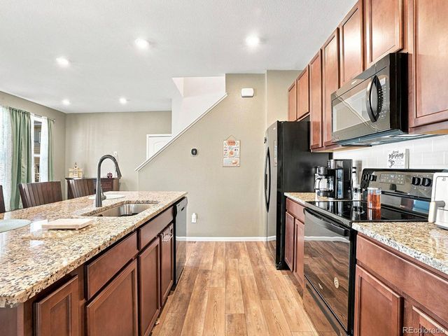 21331 E 60th Ave, Aurora, CO 80019