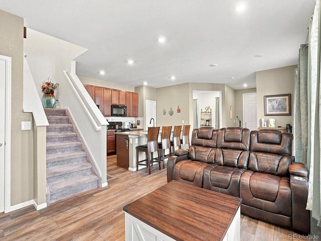 21331 E 60th Ave, Aurora, CO 80019