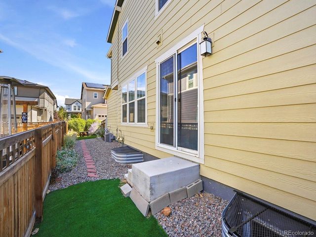 21331 E 60th Ave, Aurora, CO 80019