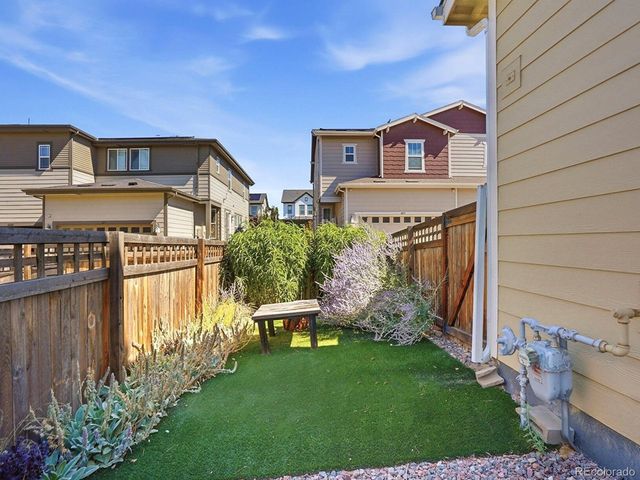21331 E 60th Ave, Aurora, CO 80019