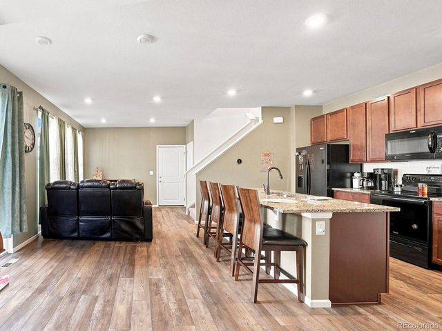 21331 E 60th Ave, Aurora, CO 80019